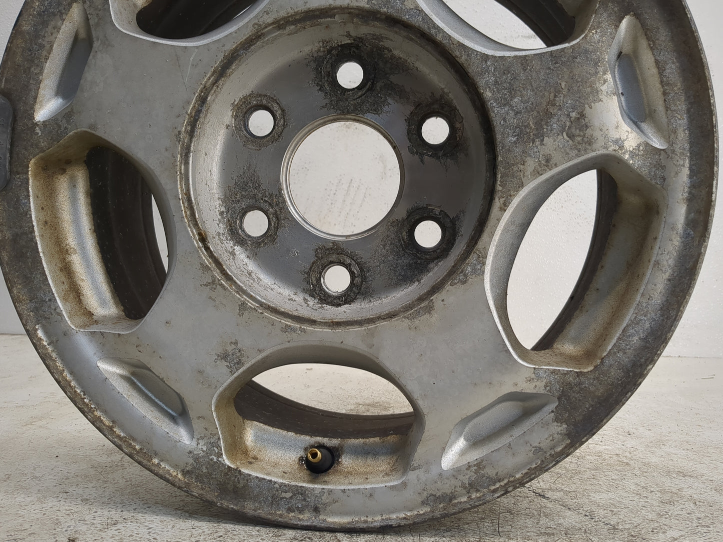 2003-2007 Chevrolet Silverado 1500 Oem Wheel Rim - Oemusedautoparts1.com