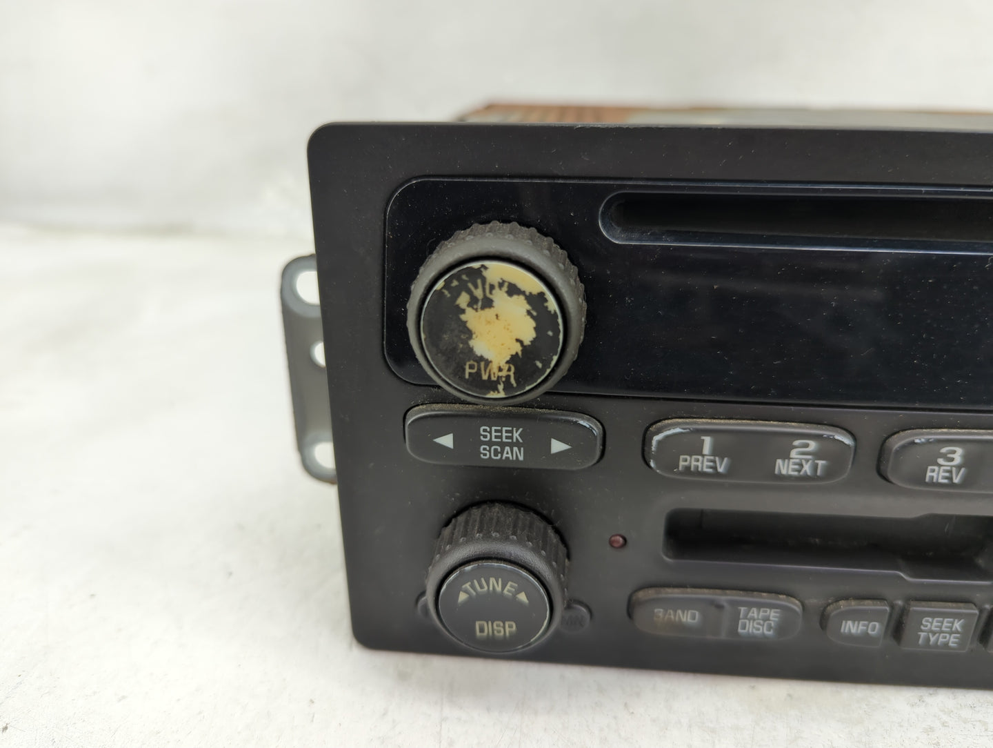 2003-2005 Chevrolet Silverado 1500 Radio AM FM Cd Player Receiver Replacement Fits Fits 2003 2004 2005 OEM Used Auto Parts -
