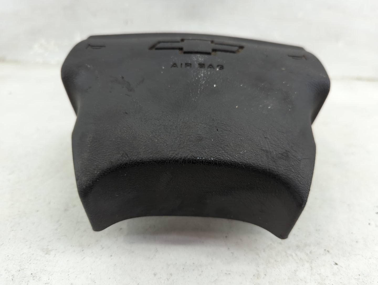 2003 Chevrolet Silverado 1500 Air Bag Driver Left Steering Wheel Mounted - Oemusedautoparts1.com