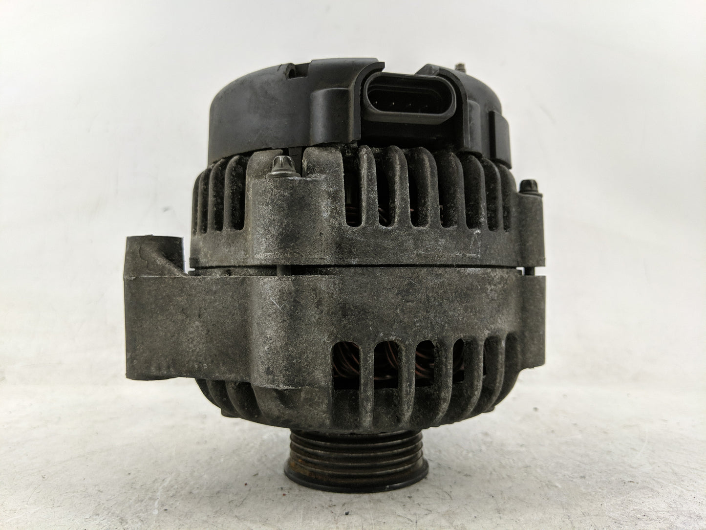 2002-2005 Chevrolet Silverado 1500 Alternator Replacement Generator Charging Assembly Engine OEM P/N:45755616 Fits OEM Used 