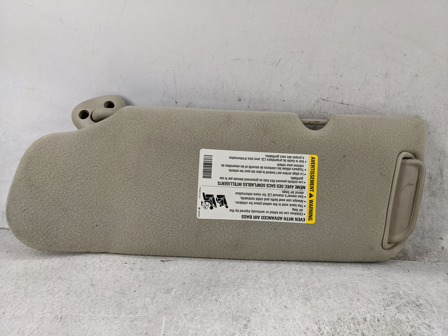 2003-2007 Chevrolet Silverado 1500 Sun Visor Shade Replacement Passenger Right Mirror Fits Fits 2003 2004 2005 2006 2007 OEM