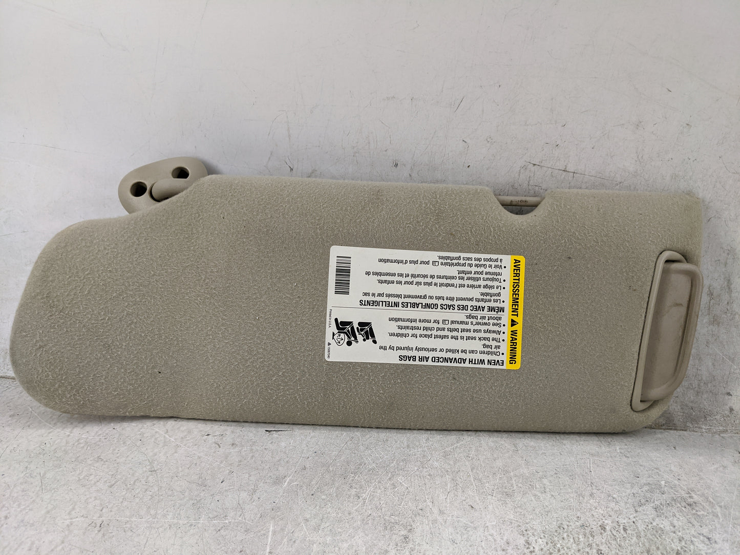 2003-2007 Chevrolet Silverado 1500 Sun Visor Shade Replacement Passenger Right Mirror Fits Fits 2003 2004 2005 2006 2007 OEM