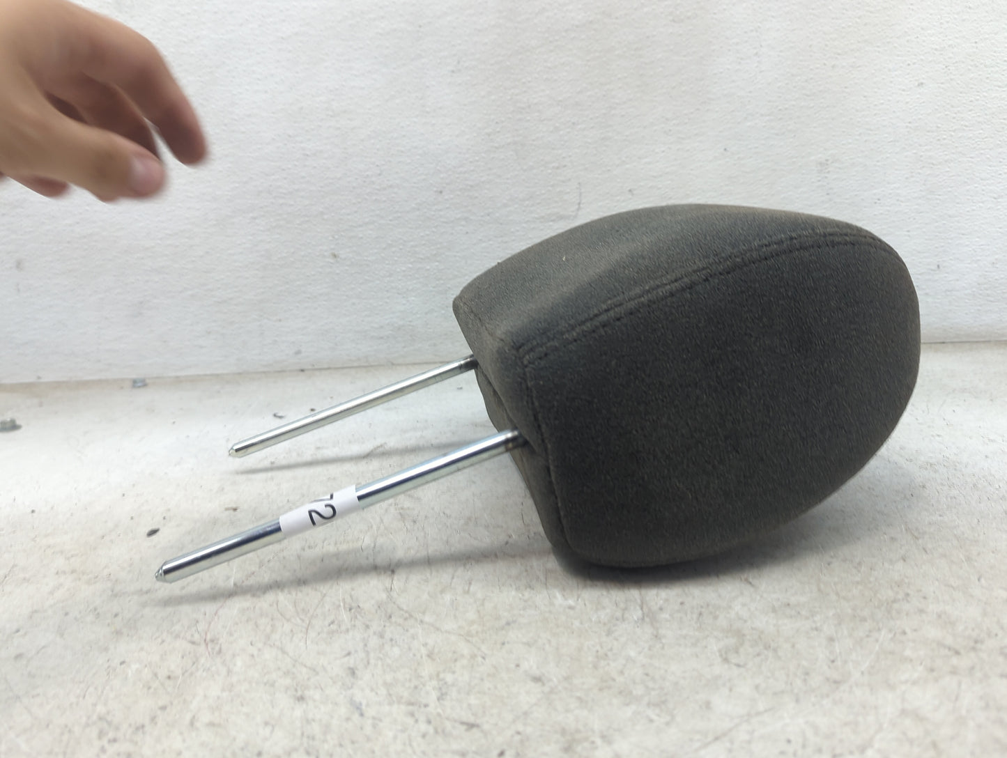 2003 Chevrolet Silverado 1500 Headrest Head Rest Front Driver Passenger Seat Fits OEM Used Auto Parts - Oemusedautoparts1.co