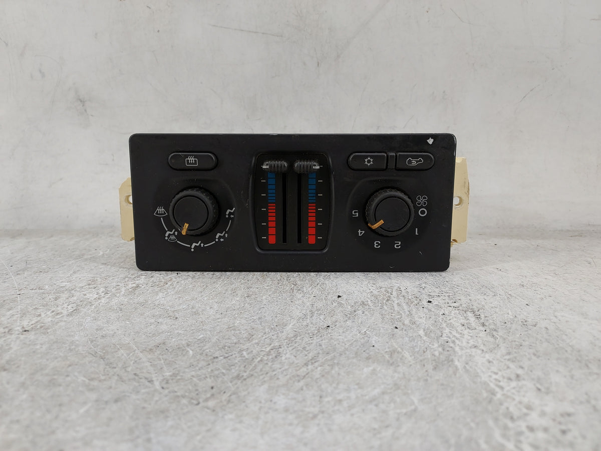 2003-2004 Chevrolet Silverado 1500 Climate Control Module Temperature AC/Heater Replacement P/N:15189436 Fits Fits 2003 2004