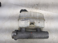 2003-2007 Chevrolet Silverado 1500 Brake Master Cylinder 1497526 - Oemusedautoparts1.com