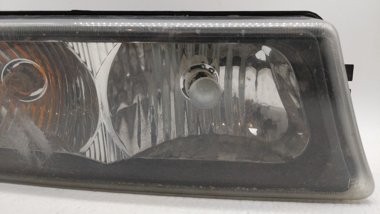 2003-2007 Chevrolet Silverado 1500 Passenger Right Oem Front Light Lamp - Oemusedautoparts1.com