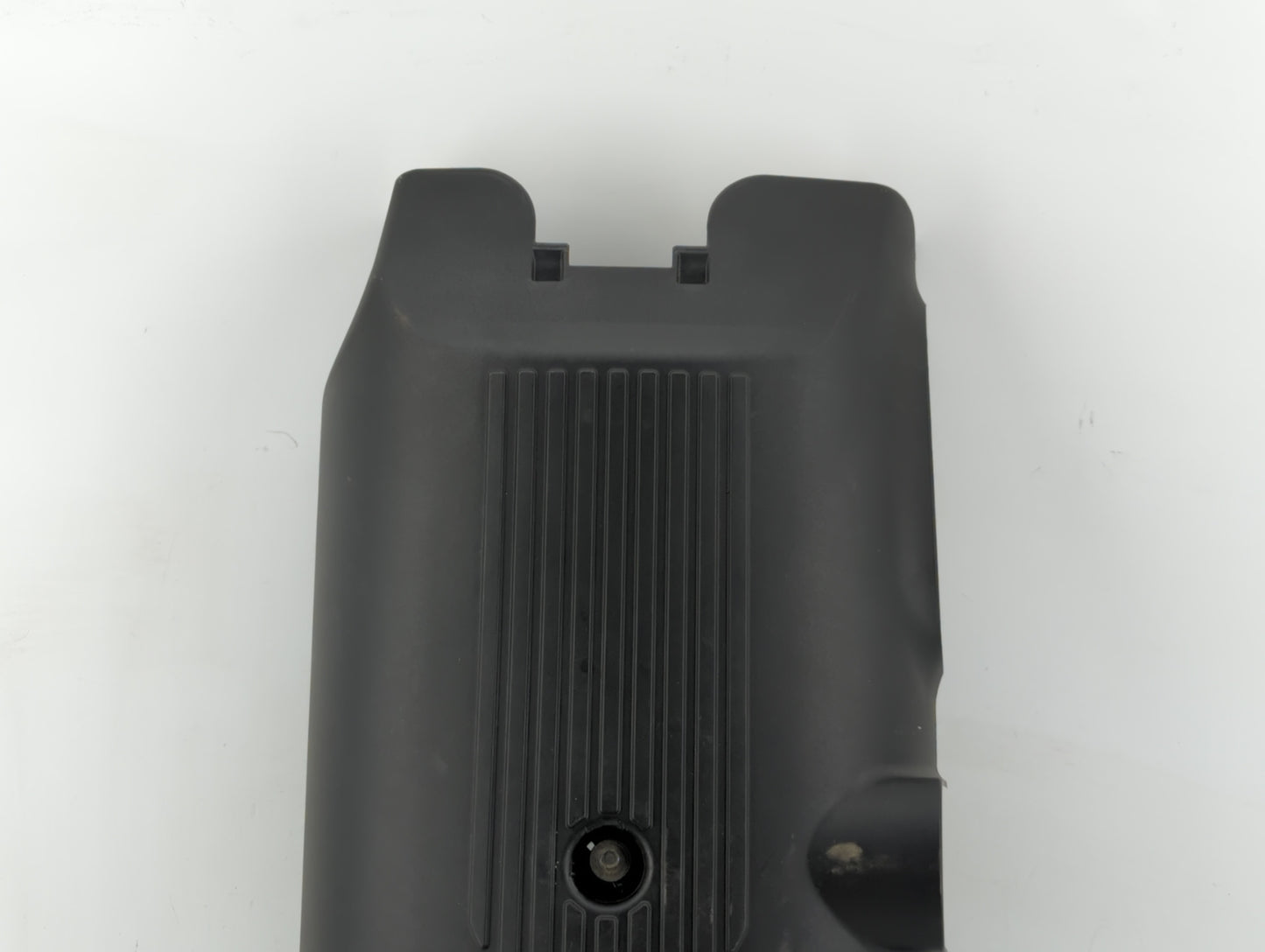 2003 Chevrolet Silverado 1500 Engine Cover - Oemusedautoparts1.com