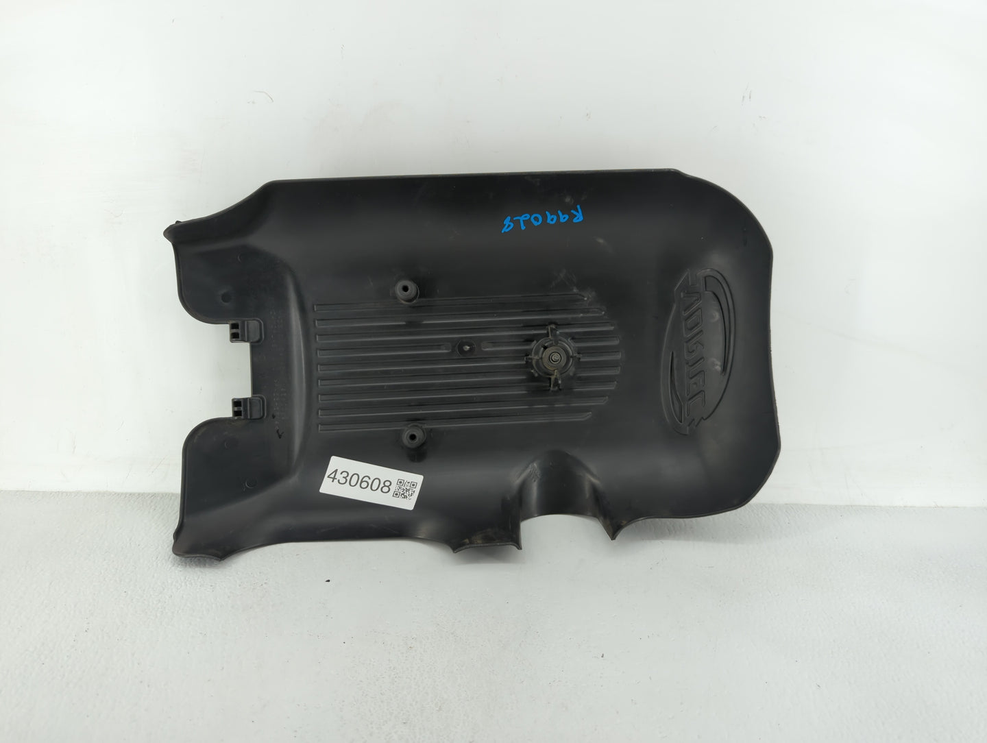 2003 Chevrolet Silverado 1500 Engine Cover - Oemusedautoparts1.com