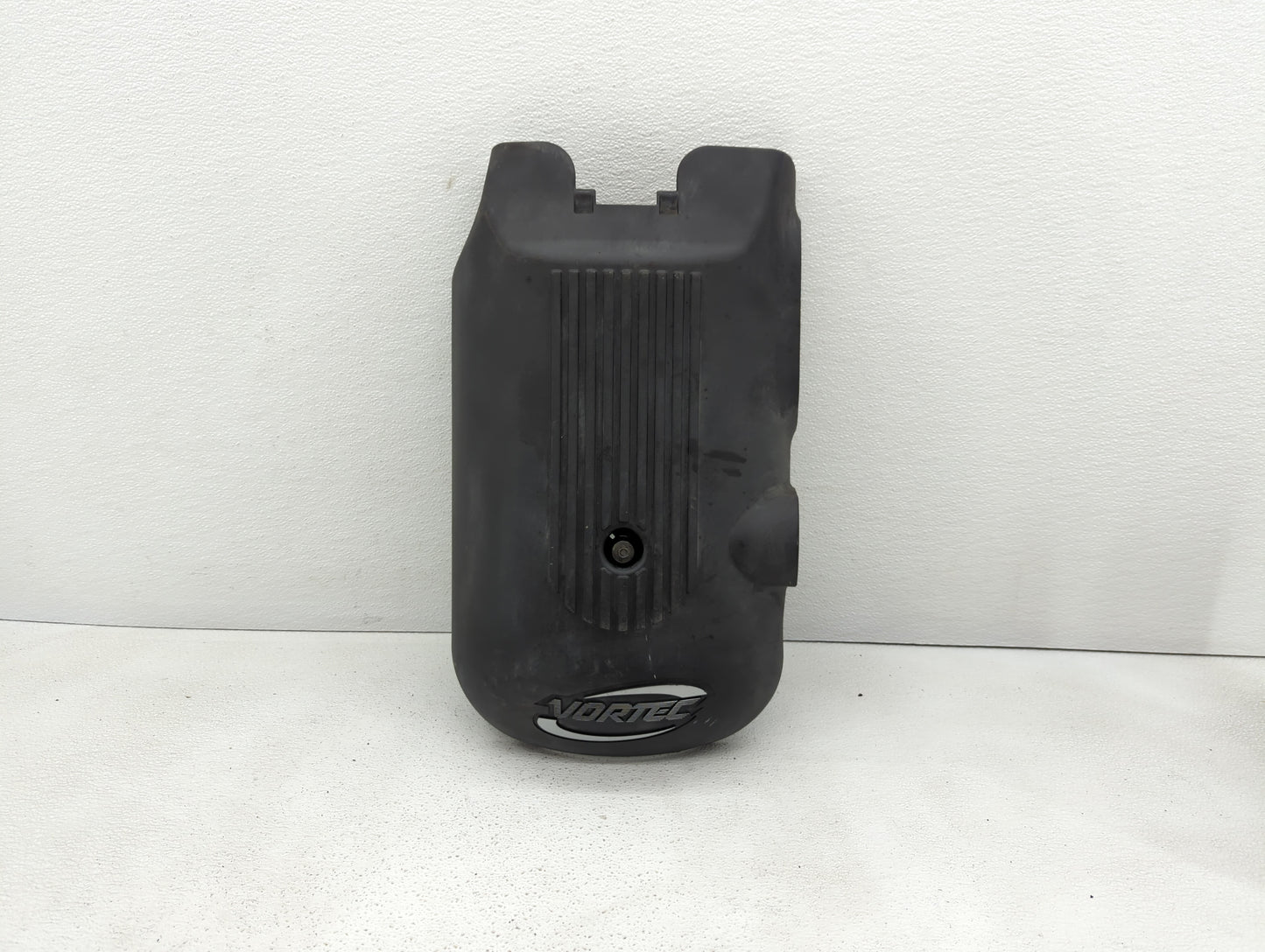 2003 Chevrolet Silverado 1500 Engine Cover - Oemusedautoparts1.com