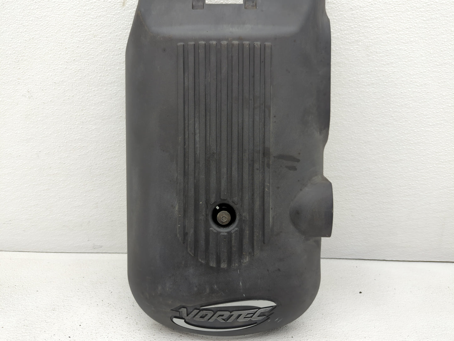 2003 Chevrolet Silverado 1500 Engine Cover - Oemusedautoparts1.com