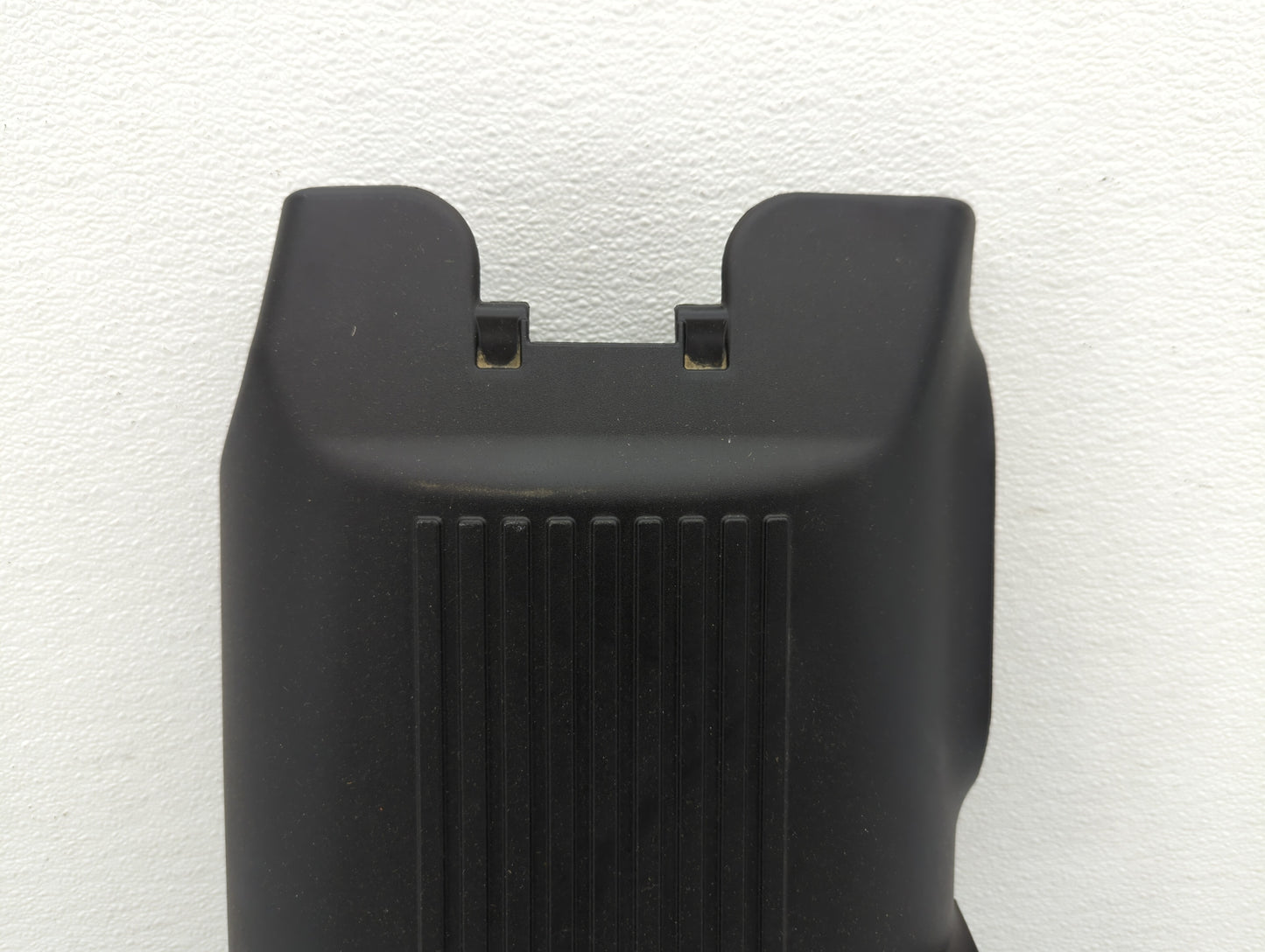 2003 Chevrolet Silverado 1500 Engine Cover - Oemusedautoparts1.com