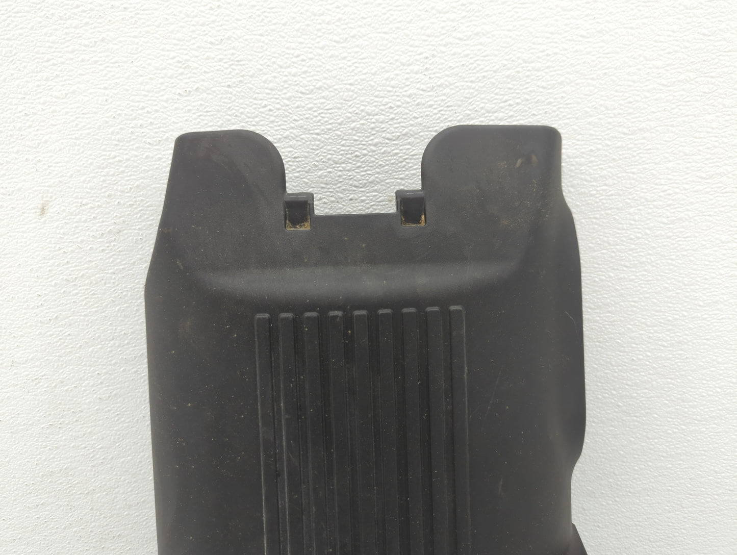 2003 Chevrolet Silverado 1500 Engine Cover - Oemusedautoparts1.com