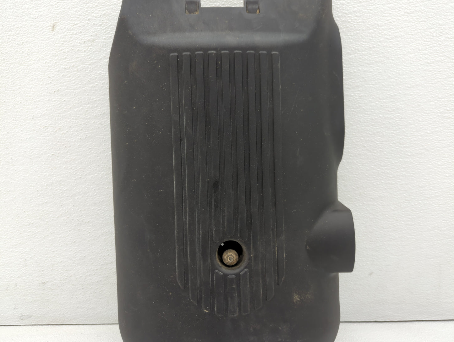 2003 Chevrolet Silverado 1500 Engine Cover - Oemusedautoparts1.com