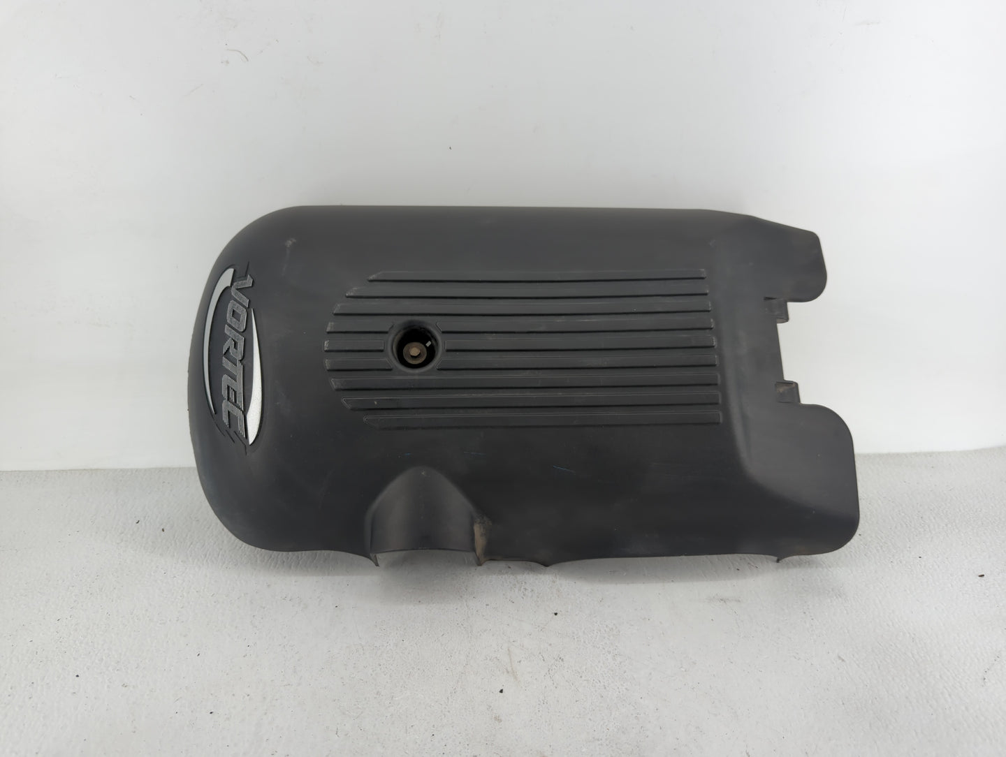 2003 Chevrolet Silverado 1500 Engine Cover - Oemusedautoparts1.com