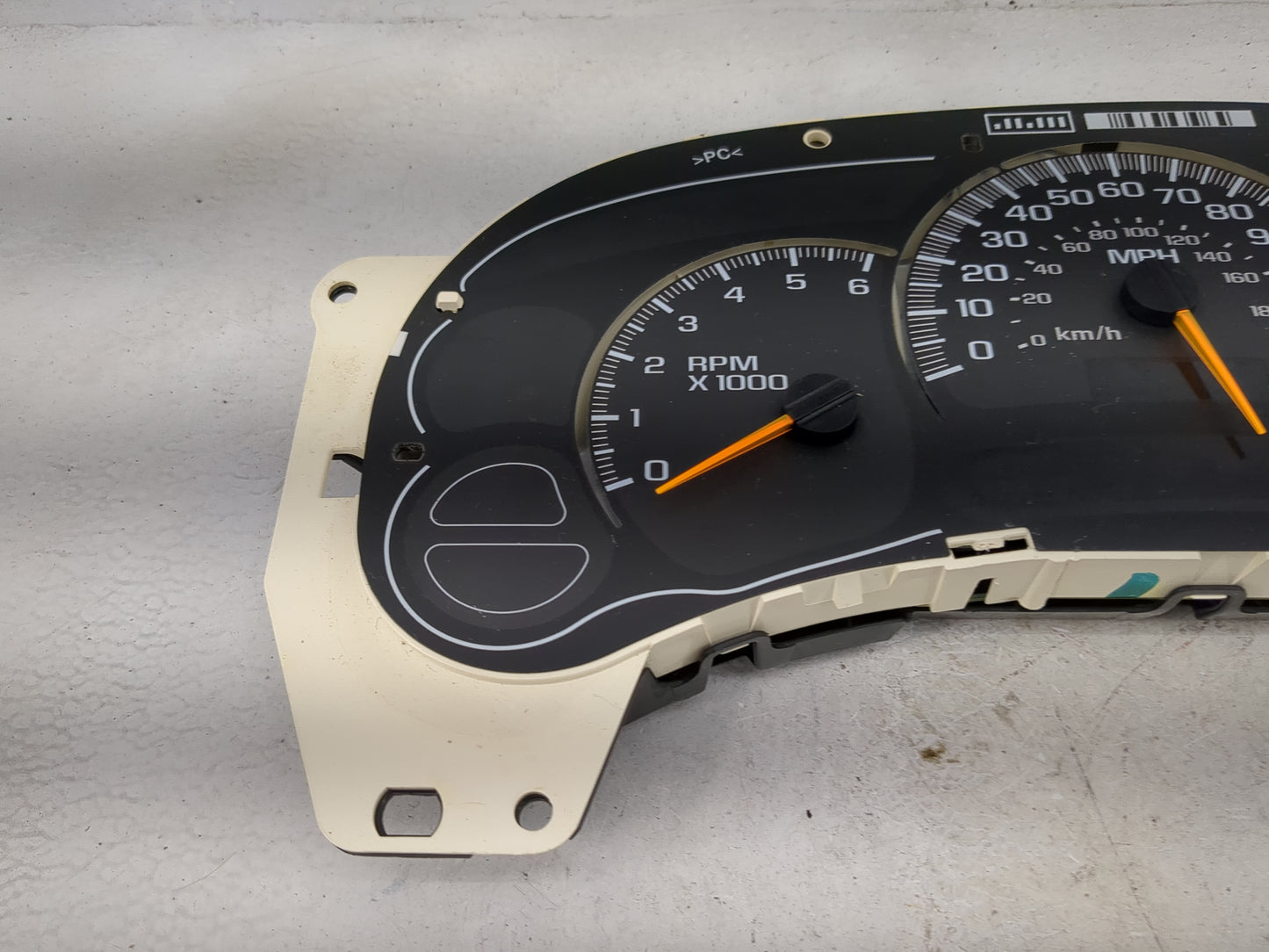 2003-2005 Chevrolet Silverado 1500 Instrument Cluster Speedometer Gauges P/N:12207965 Miles:1K Fits Fits 2003 2004 2005 OEM 