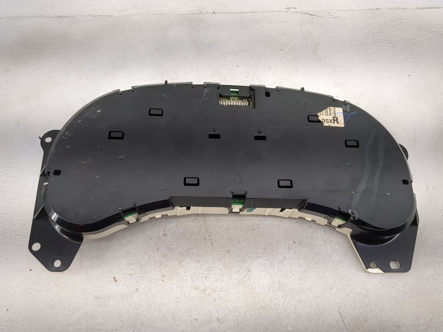 2003-2005 Chevrolet Silverado 1500 Instrument Cluster Speedometer Gauges P/N:12207965 Miles:1K Fits Fits 2003 2004 2005 OEM 