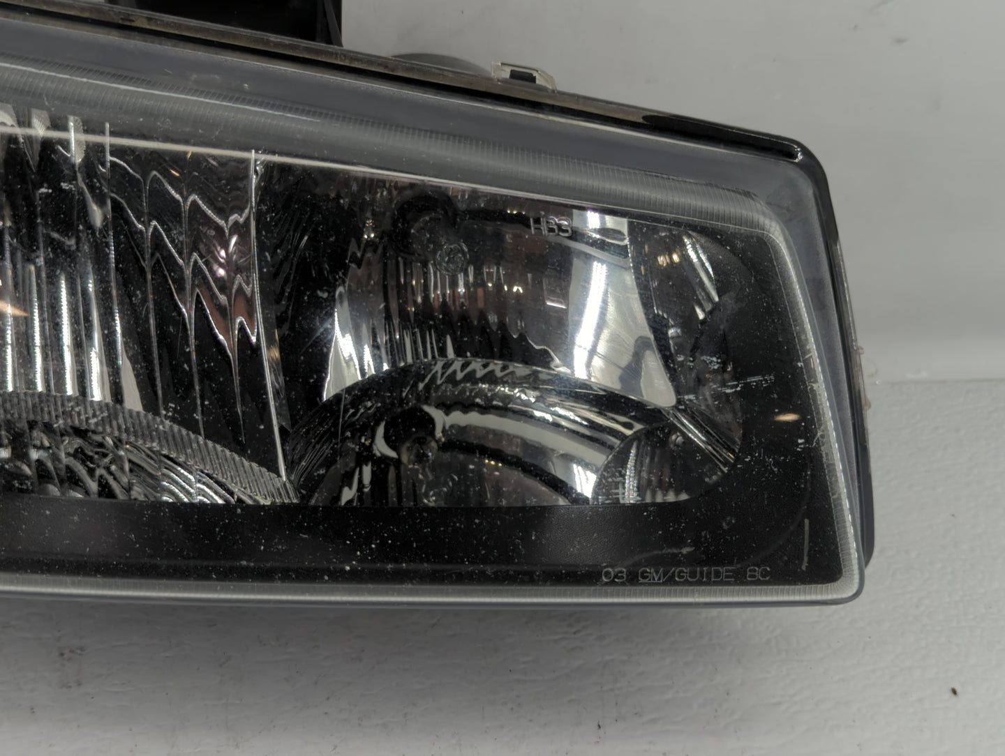 2003 Silverado 1500 Passenger Right Oem Head Light Headlight Lamp - Oemusedautoparts1.com