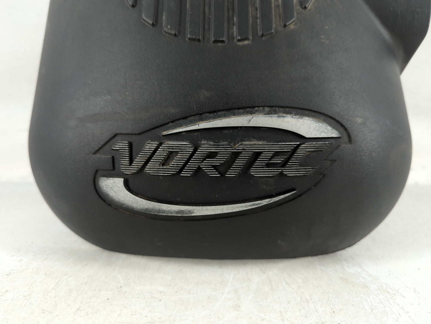 2003 Chevrolet Silverado 1500 Engine Cover - Oemusedautoparts1.com