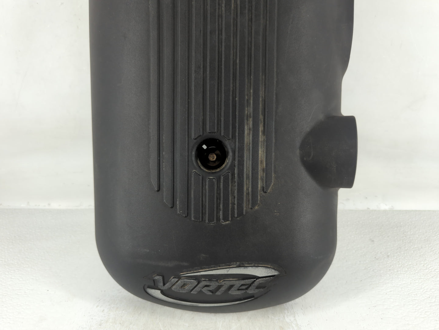 2003 Chevrolet Silverado 1500 Engine Cover - Oemusedautoparts1.com