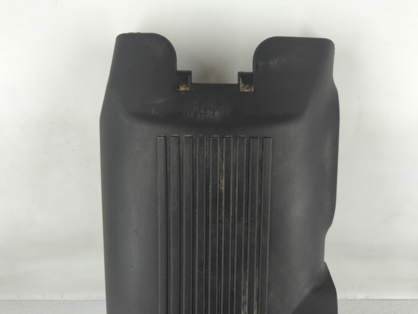 2003 Chevrolet Silverado 1500 Engine Cover - Oemusedautoparts1.com