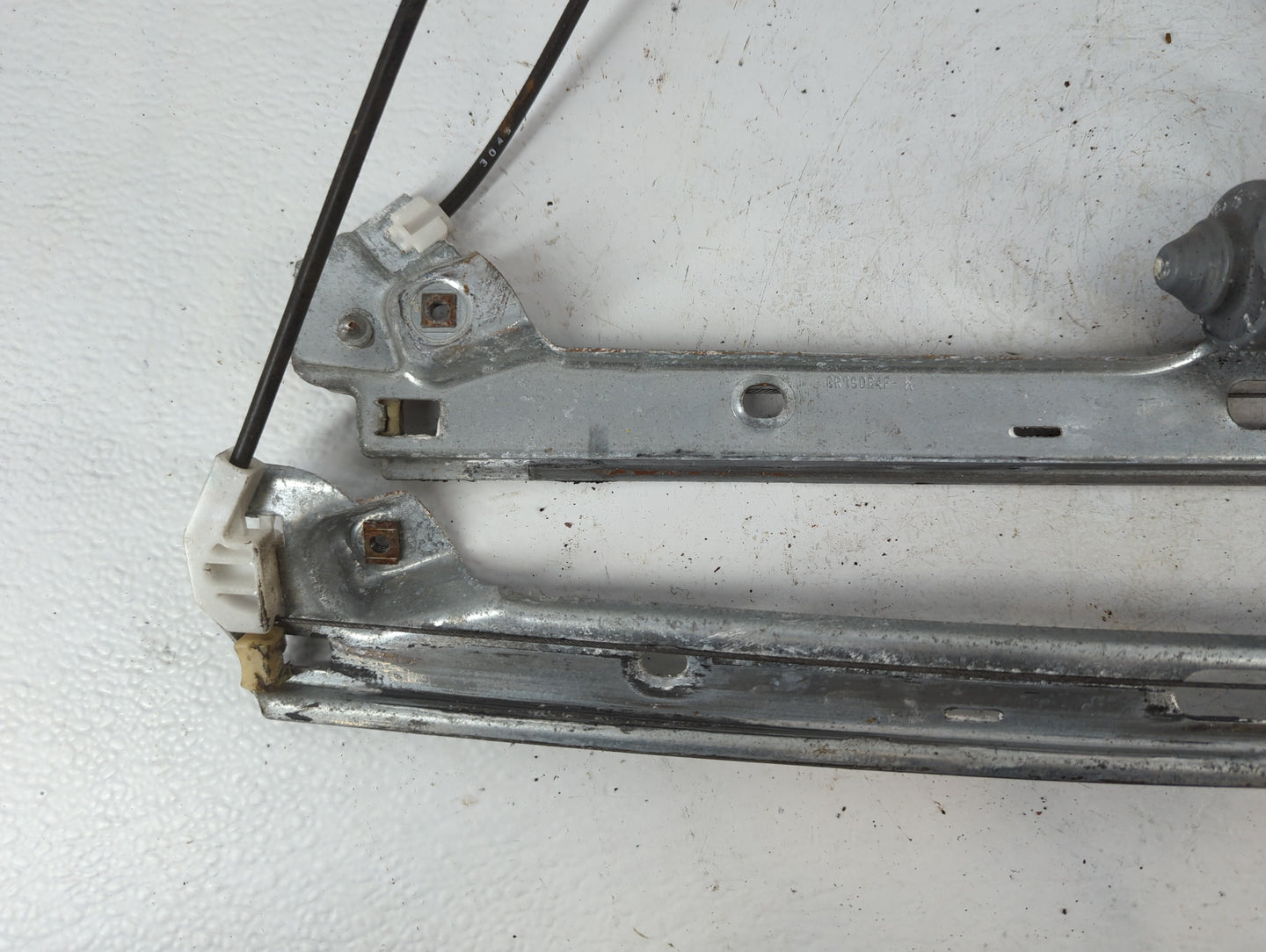 1999 Chevrolet Silverado 1500 Passenger Front Right Power Window Motor - Oemusedautoparts1.com