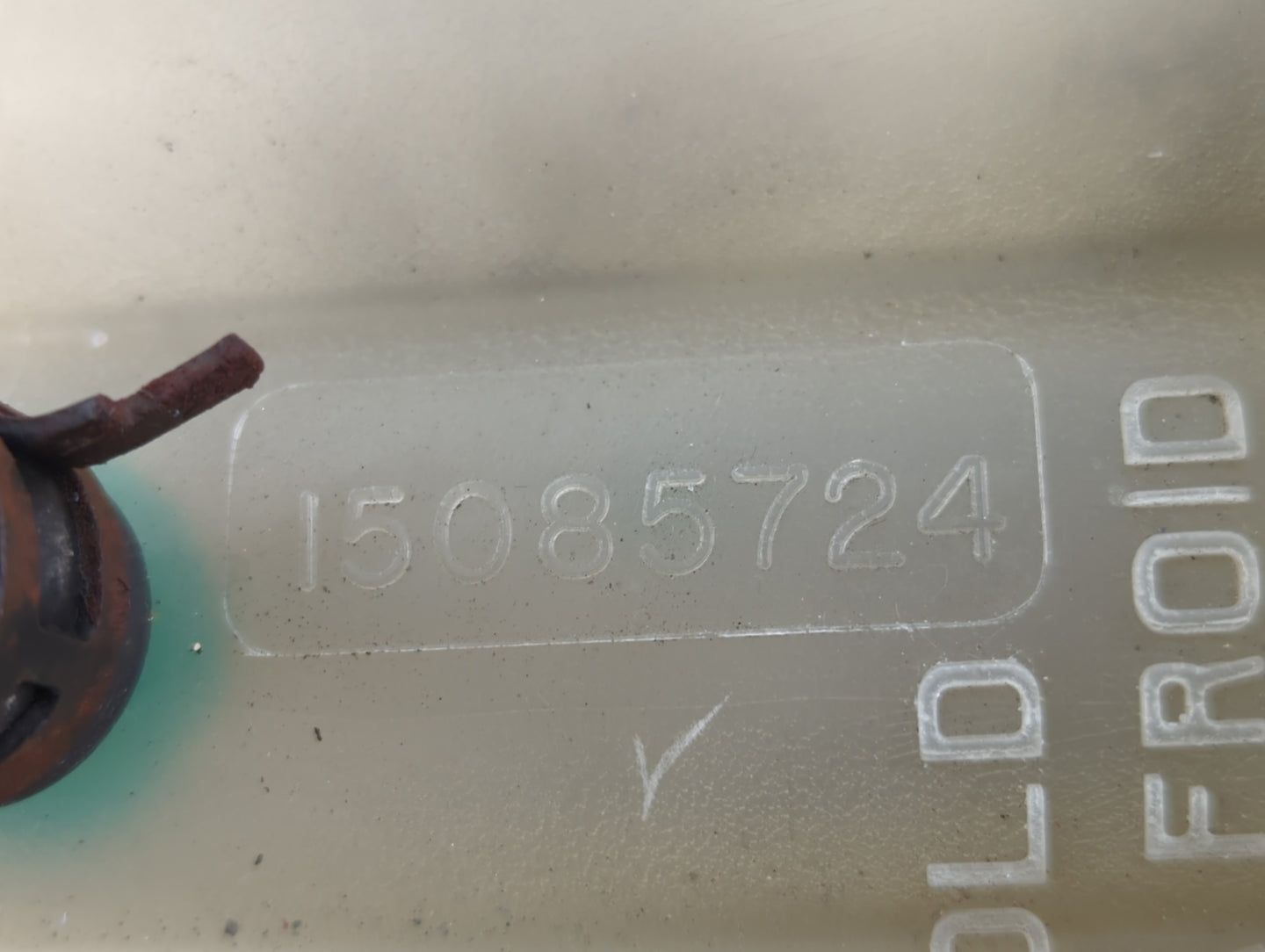 1999 Silverado 1500 Radiator Coolant Overflow Expansion Tank Bottle - Oemusedautoparts1.com