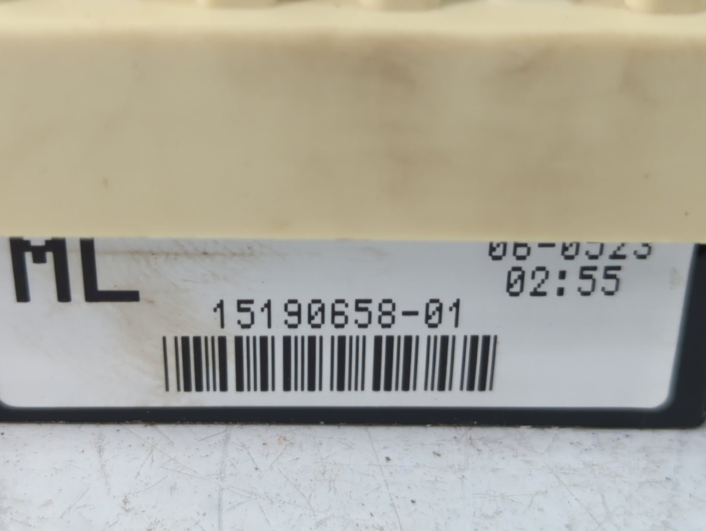 2003-2005 Chevrolet Silverado 1500 Fusebox Fuse Box Panel Relay Module P/N:15190658-01 Fits Fits 2003 2004 2005 2006 OEM Use