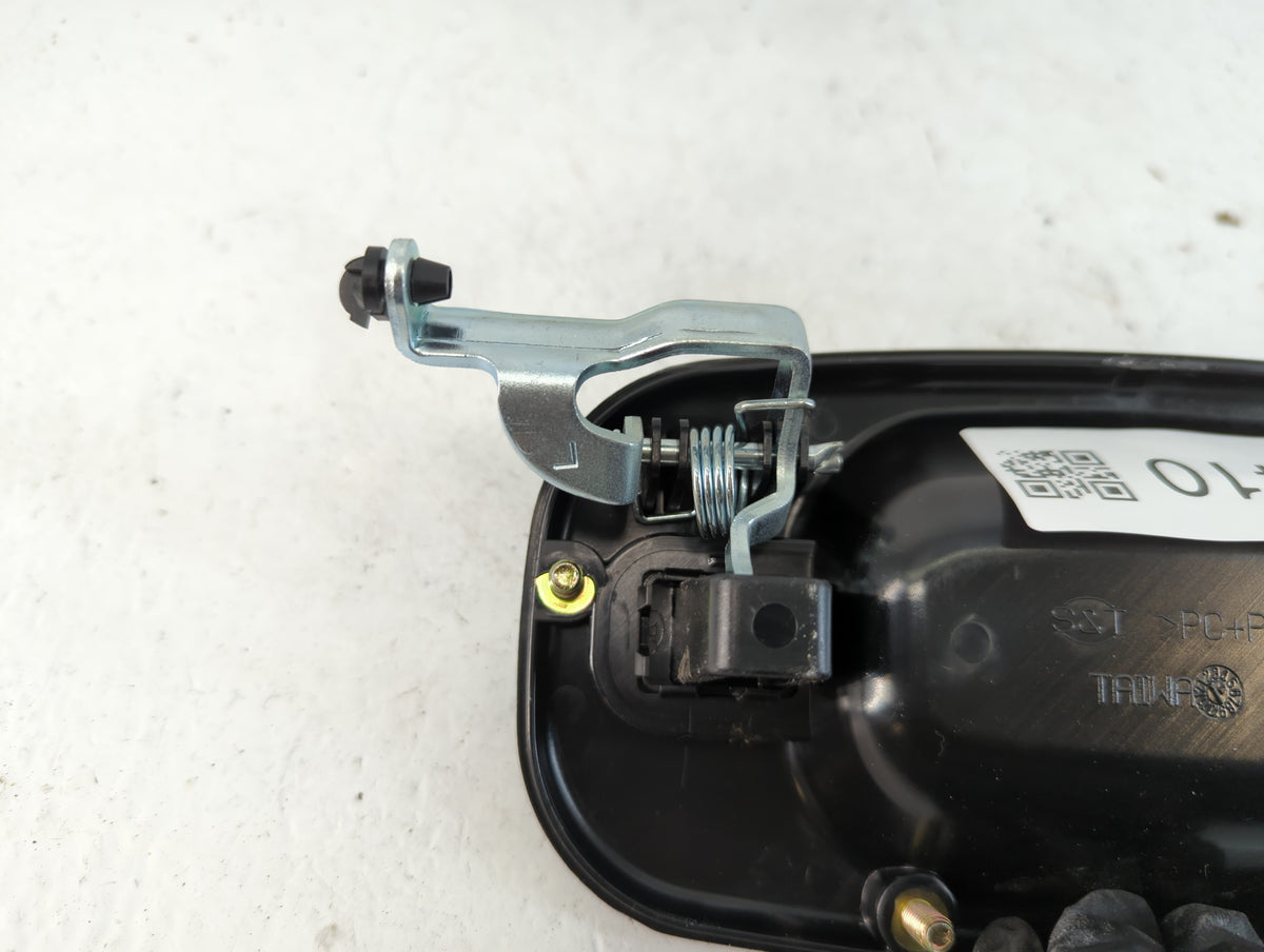 2003 Chevrolet Silverado 1500 Drivers Side Inside Front Door Handle Oem 885410 - Oemusedautoparts1.com