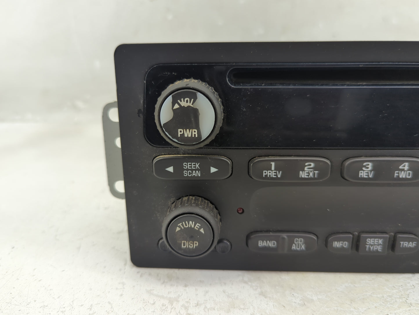 2003 Chevrolet Silverado 1500 Pickup Radio AM FM Cd Player Receiver Replacement P/N:15184932 Fits Fits 2004 2005 2006 OEM Us