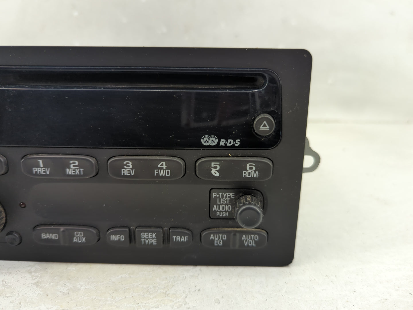 2003 Chevrolet Silverado 1500 Pickup Radio AM FM Cd Player Receiver Replacement P/N:15184932 Fits Fits 2004 2005 2006 OEM Us