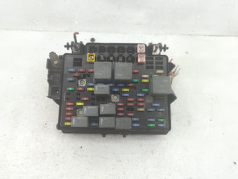 compare product 2003-2005 Chevrolet Silverado 2500 Fusebox Fuse Box Panel Relay Module P/N:15786043-02 Fits Fits 2003 2004 2005 2006 OEM Used Auto Parts