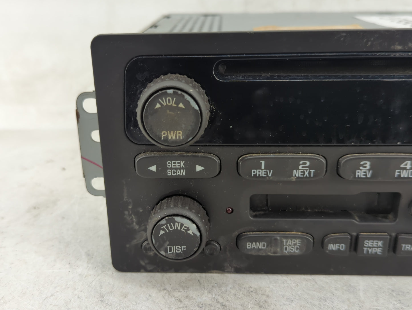 2003-2005 Chevrolet Silverado 2500 Radio AM FM Cd Player Receiver Replacement P/N:15184933 Fits Fits 2003 2004 2005 OEM Used