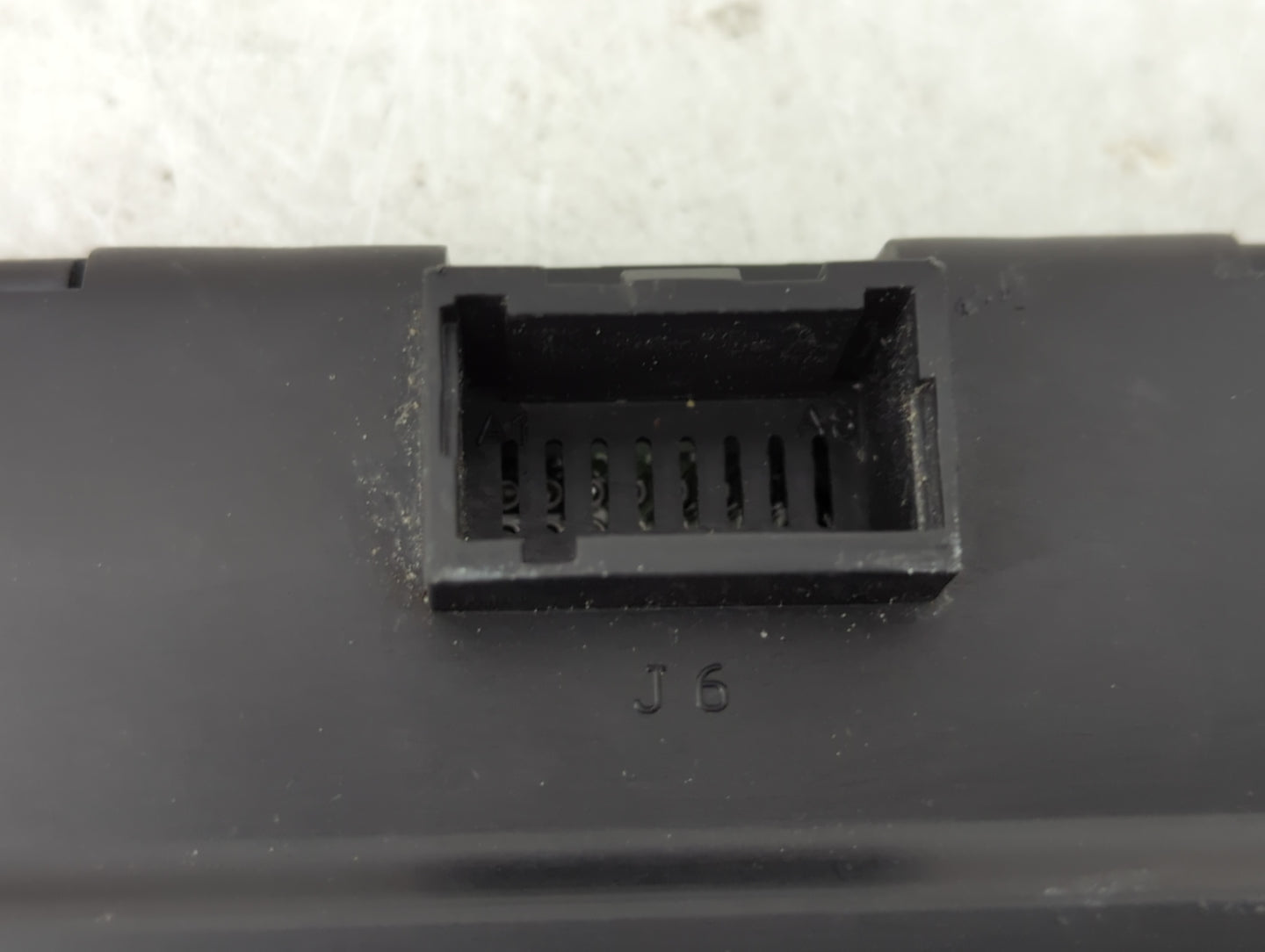 2003 Silverado 2500 Body Control Module Bcm Inner Cabin Fuse Box - Oemusedautoparts1.com