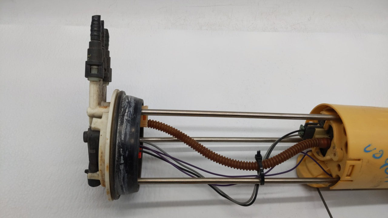 1999-2003 Chevrolet Silverado 2500 Electrical Gas Fuel Pump Assembly - Oemusedautoparts1.com