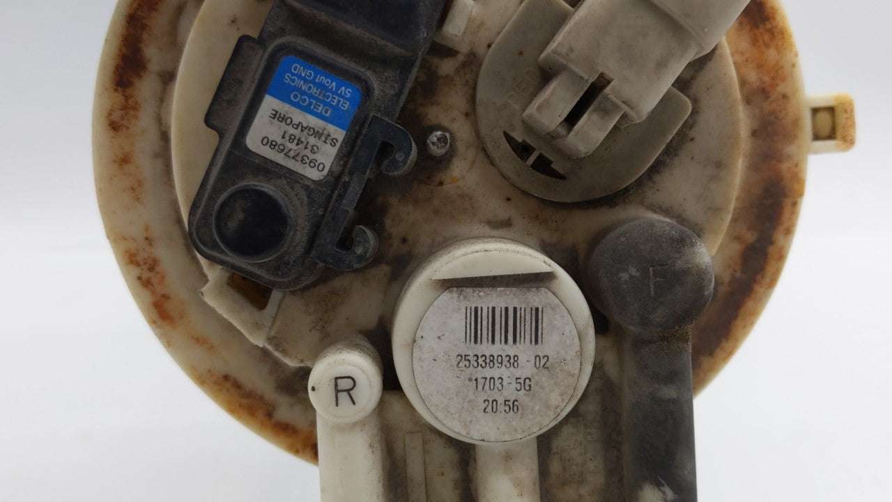 1999-2003 Chevrolet Silverado 2500 Electrical Gas Fuel Pump Assembly - Oemusedautoparts1.com