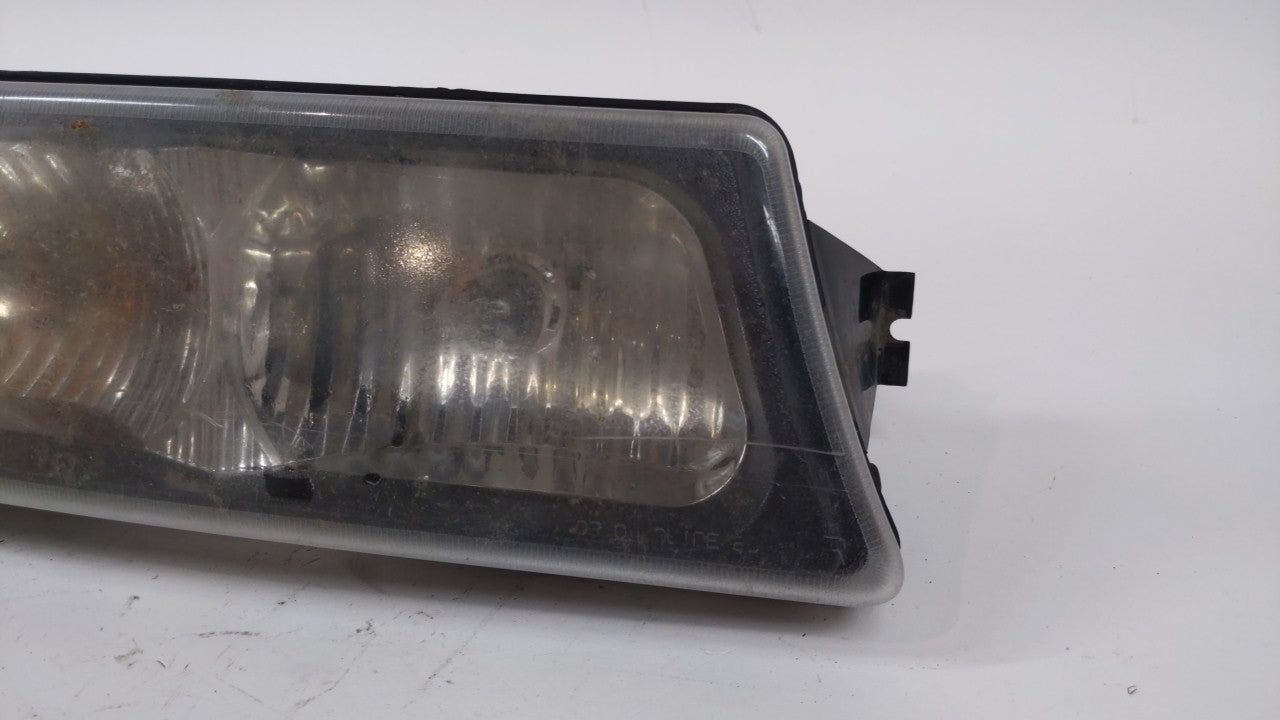 2003 Silverado 2500 Passenger Right Oem Head Light Headlight Lamp - Oemusedautoparts1.com