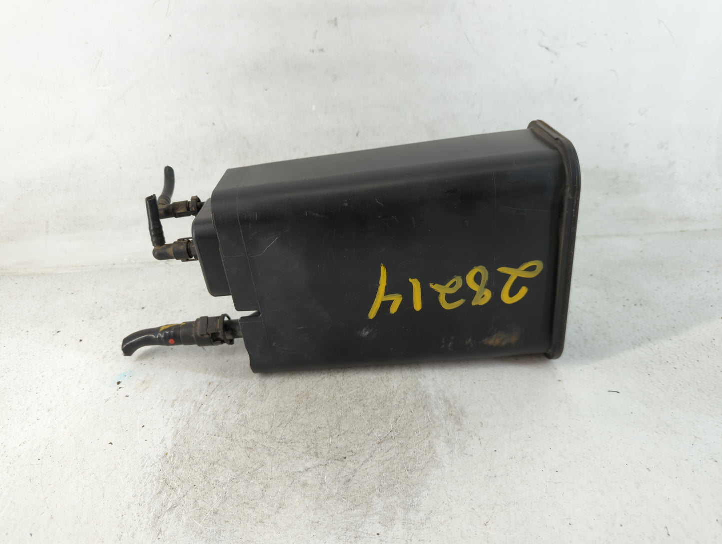 2003 Chevrolet Silverado 2500 Fuel Vapor Charcoal Canister - Oemusedautoparts1.com