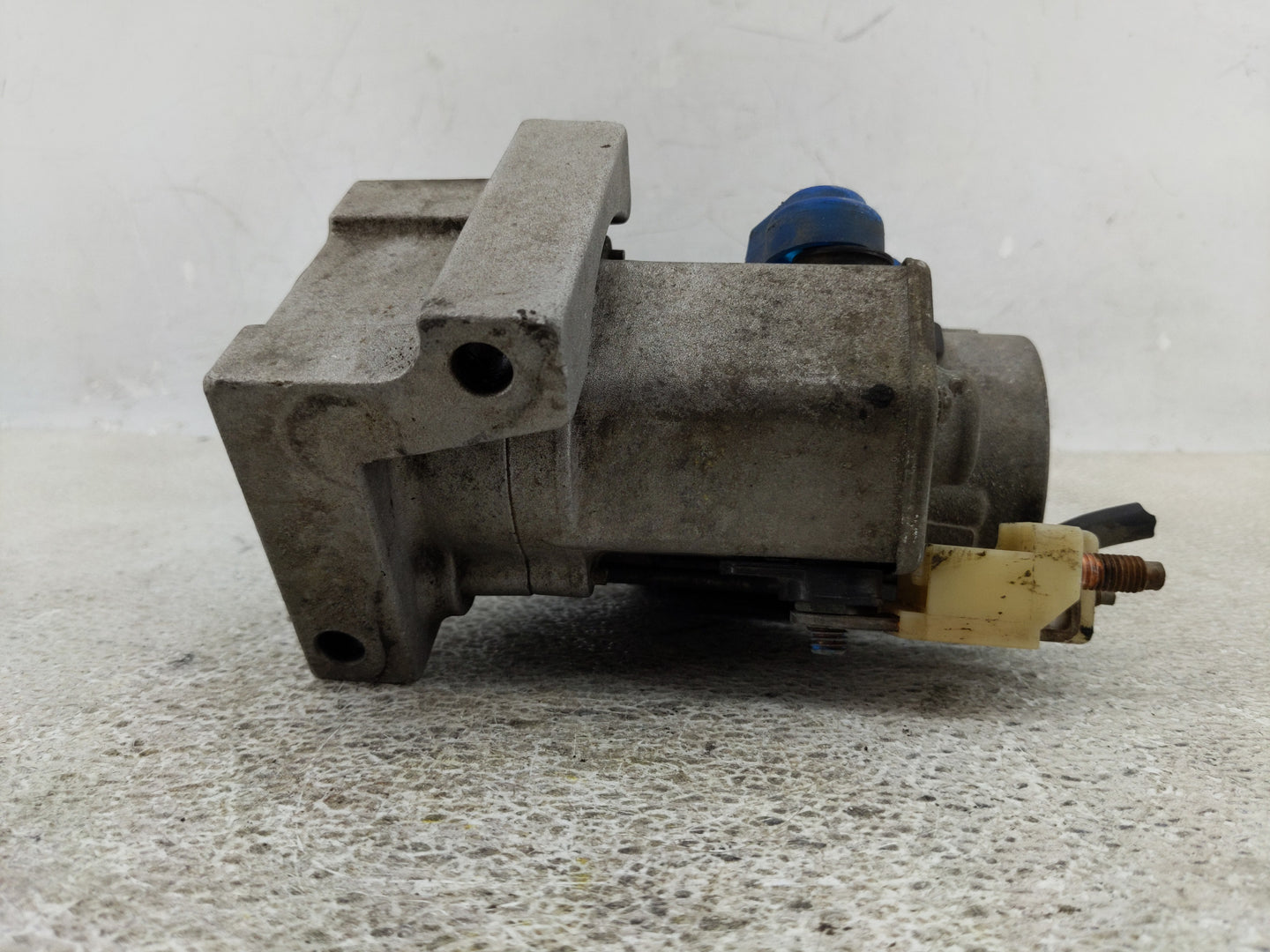 2003-2007 Chevrolet Silverado 2500 Car Starter Motor Solenoid OEM Fits Fits 2003 2004 2005 2006 2007 OEM Used Auto Parts - O