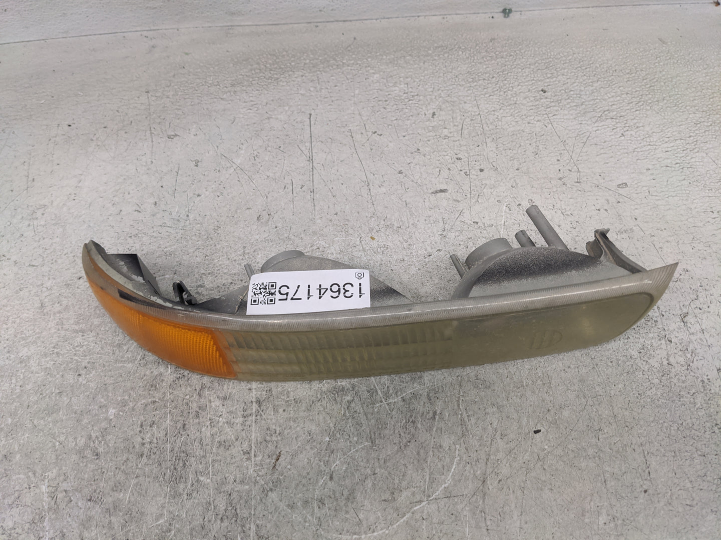 2003 Chevrolet Suburban Tail Light Assembly Passenger Right OEM Fits OEM Used Auto Parts - Oemusedautoparts1.com
