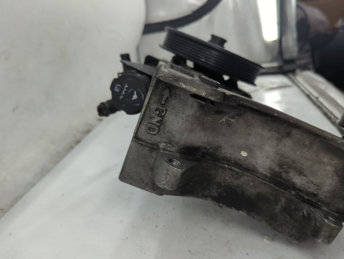 2003 Chevrolet Suburban Power Steering Column Pump Oem - Oemusedautoparts1.com