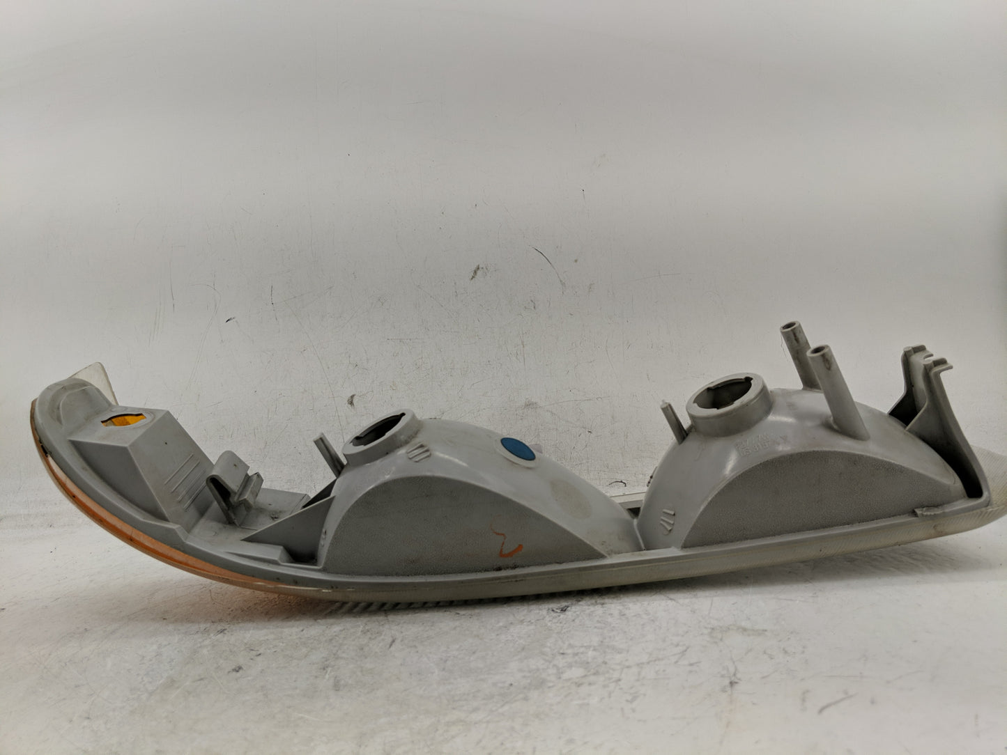 2000-2006 Chevrolet Suburban 1500 Driver Left Oem Front Light Lamp - Oemusedautoparts1.com