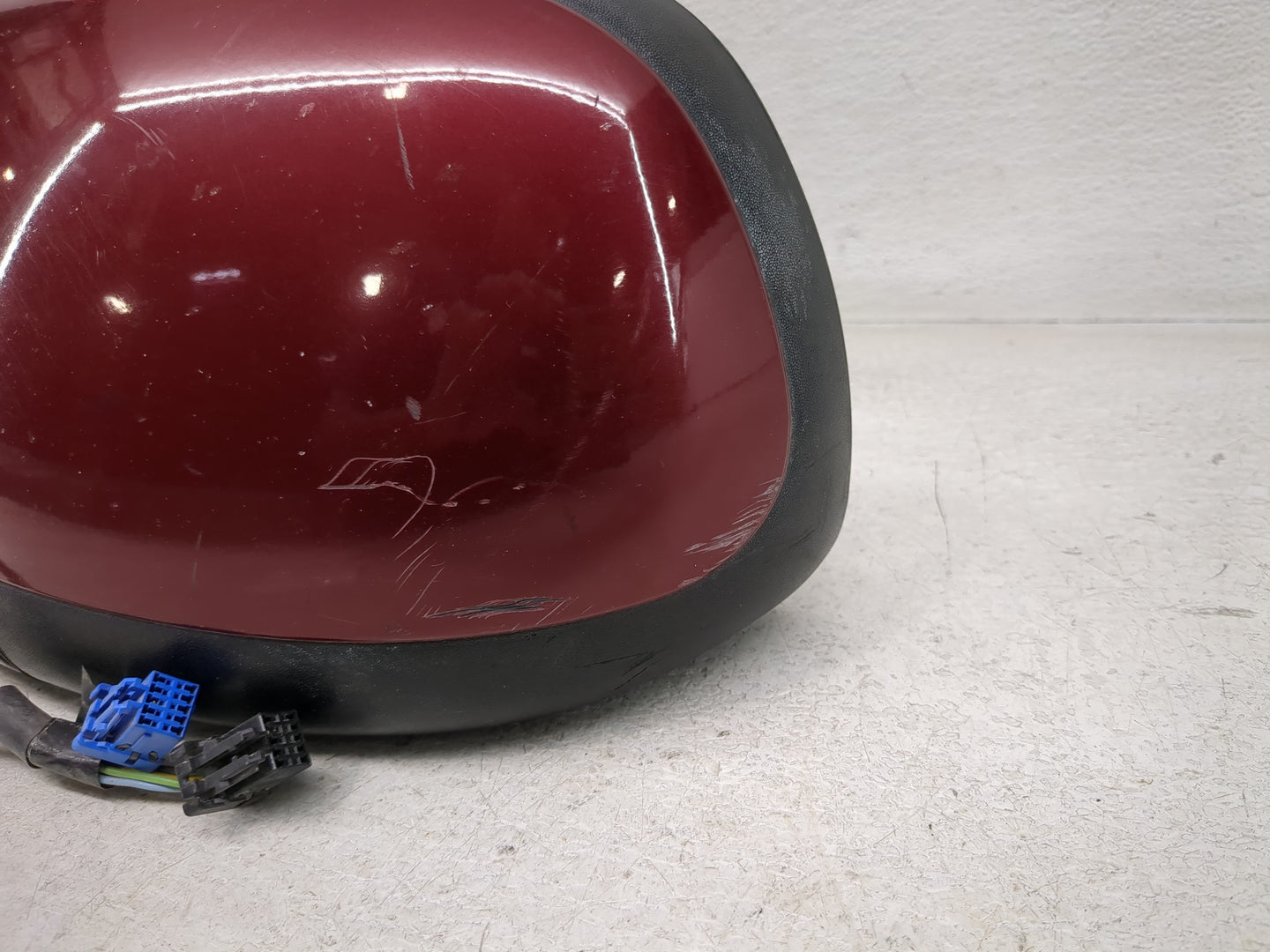 2003-2006 Chevrolet Suburban 1500 Passenger Side View Mirror - Right Door Mirror OEM Used - Oemusedautoparts1.com