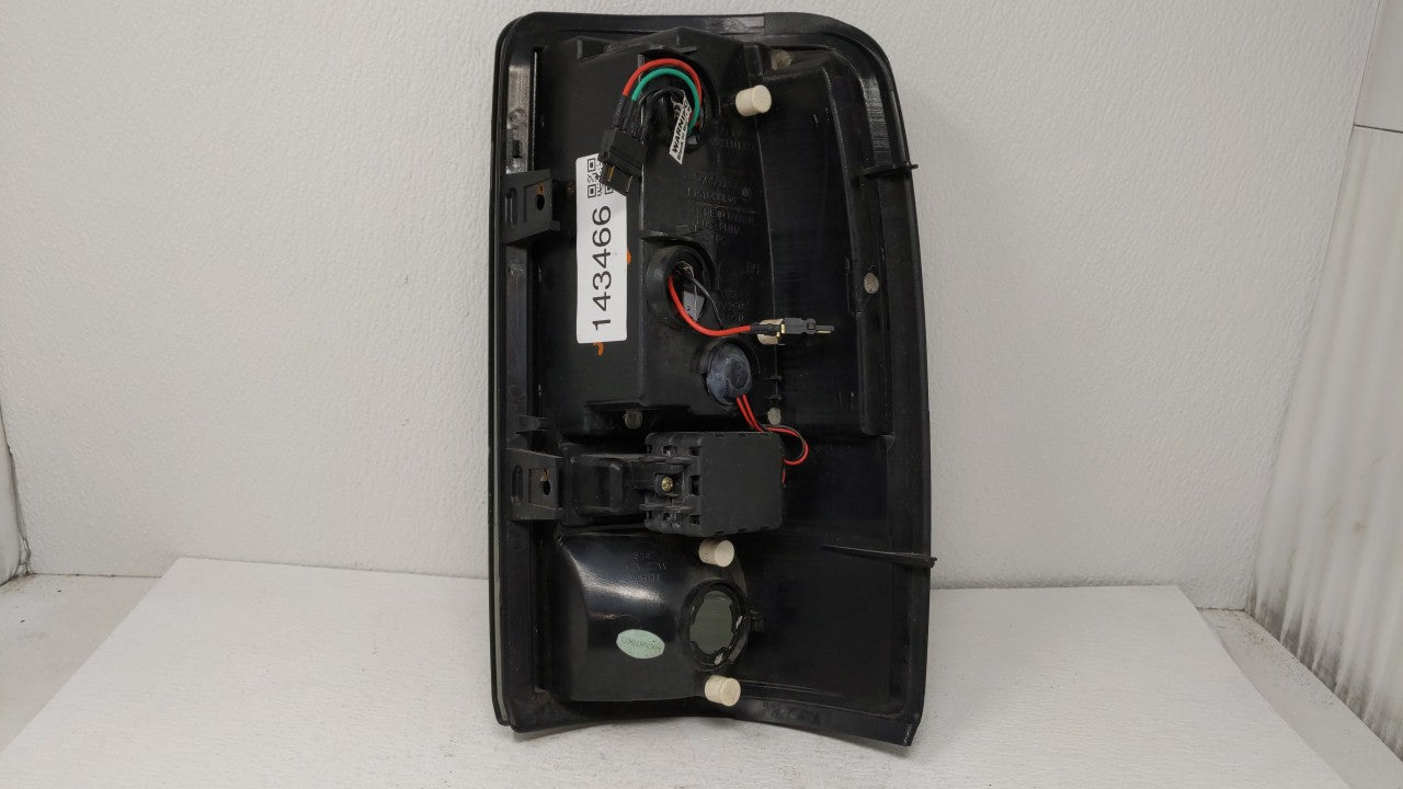2000-2003 Chevrolet Suburban 1500 Tail Light Assembly Driver Left OEM Fits Fits 2000 2001 2002 2003 OEM Used Auto Parts - Oe