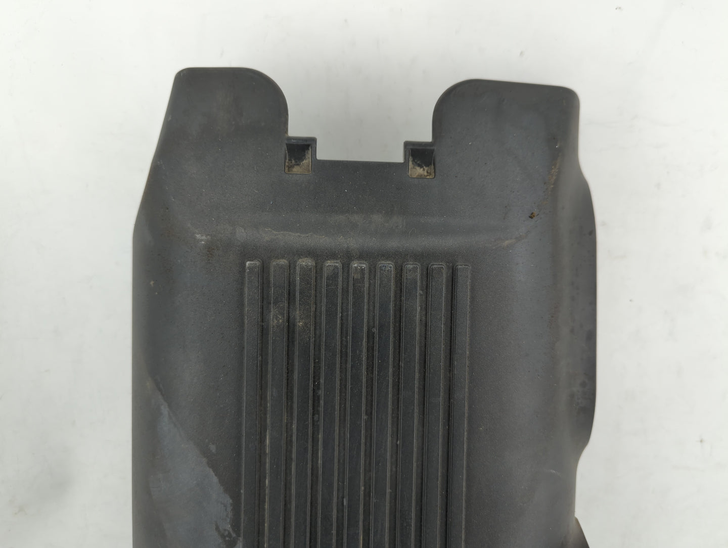 2003 Chevrolet Suburban 1500 Engine Cover Black - Oemusedautoparts1.com