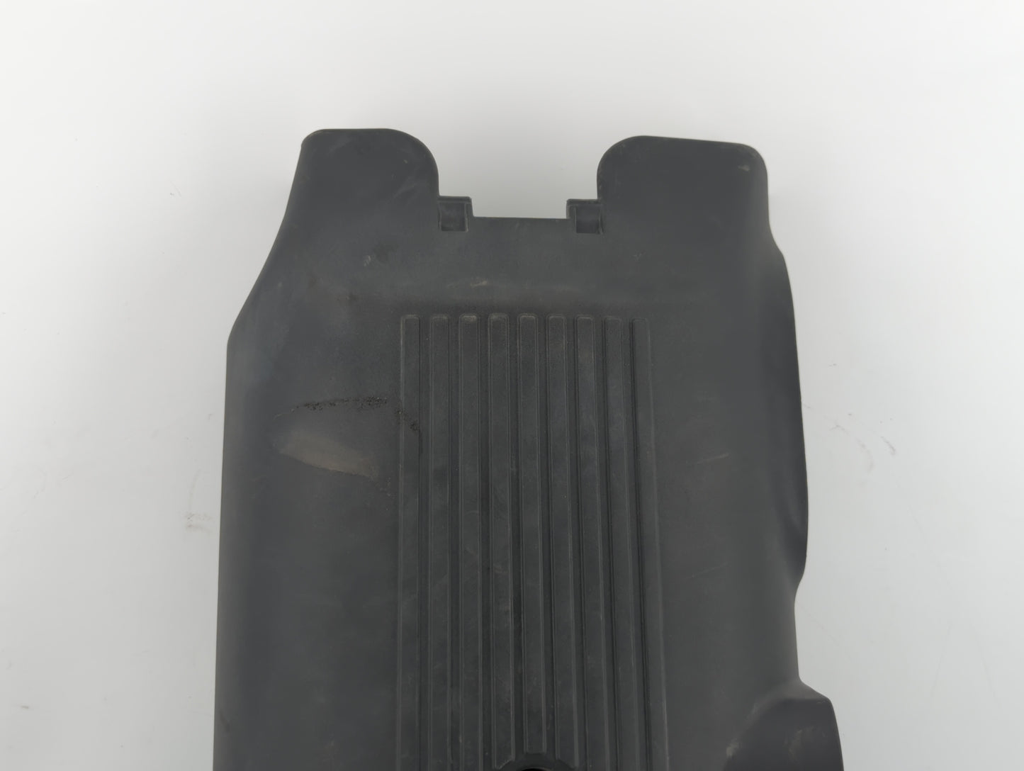 2003 Chevrolet Suburban 1500 Engine Cover - Oemusedautoparts1.com