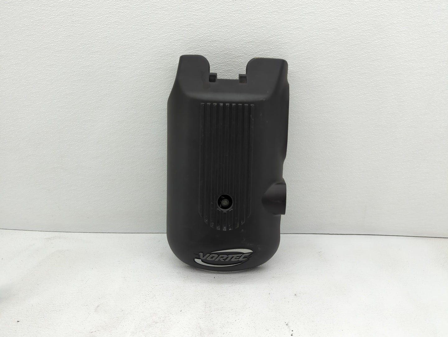 2003 Chevrolet Suburban 1500 Engine Cover - Oemusedautoparts1.com