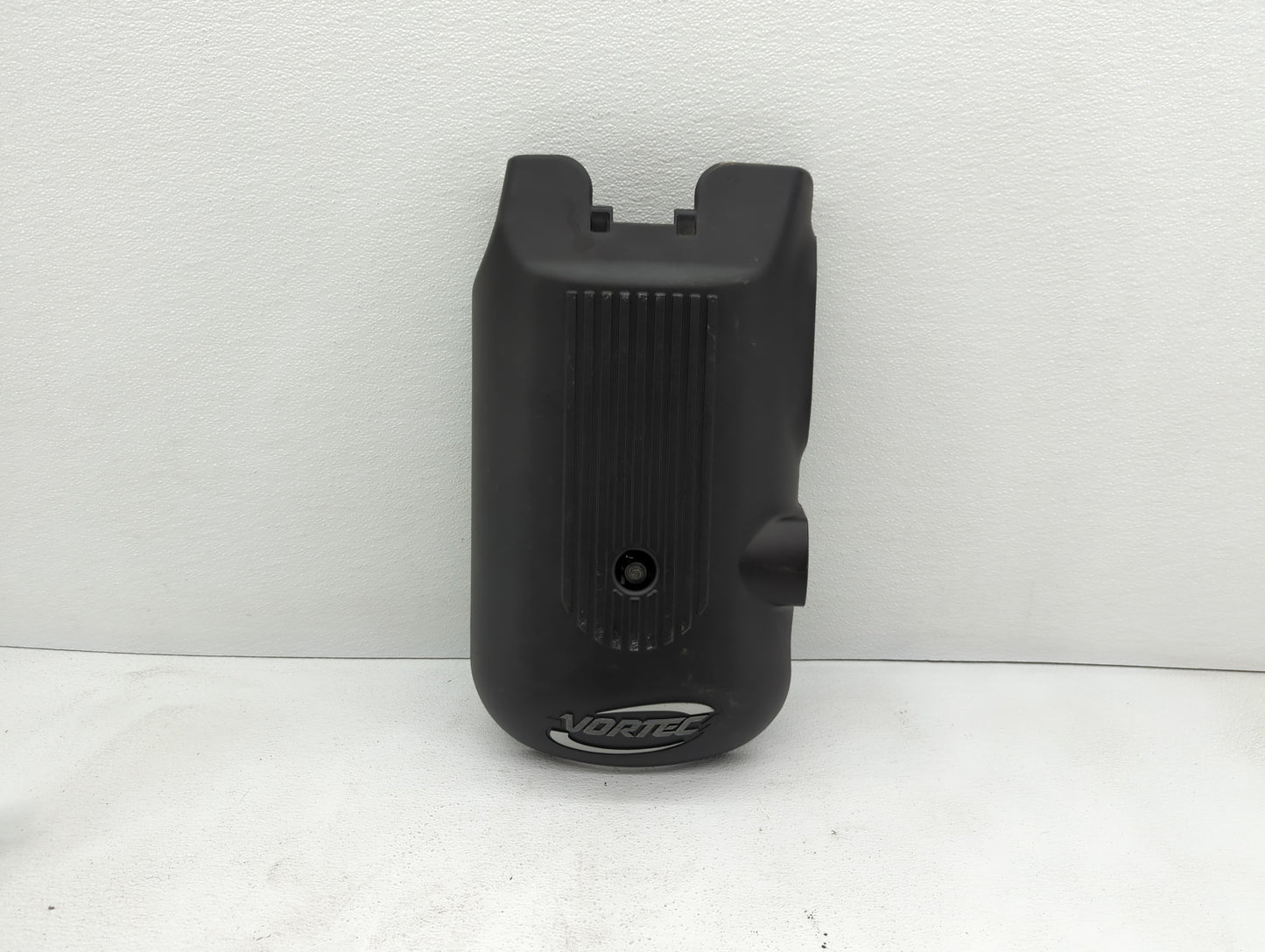 2003 Chevrolet Suburban 1500 Engine Cover - Oemusedautoparts1.com