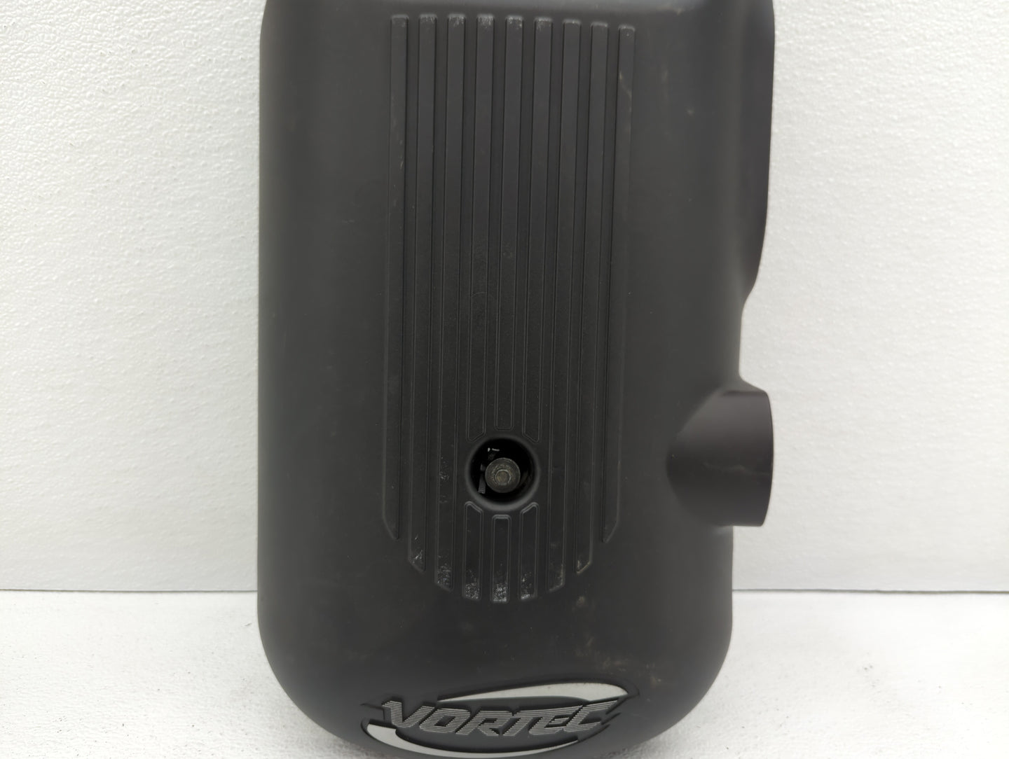 2003 Chevrolet Suburban 1500 Engine Cover - Oemusedautoparts1.com
