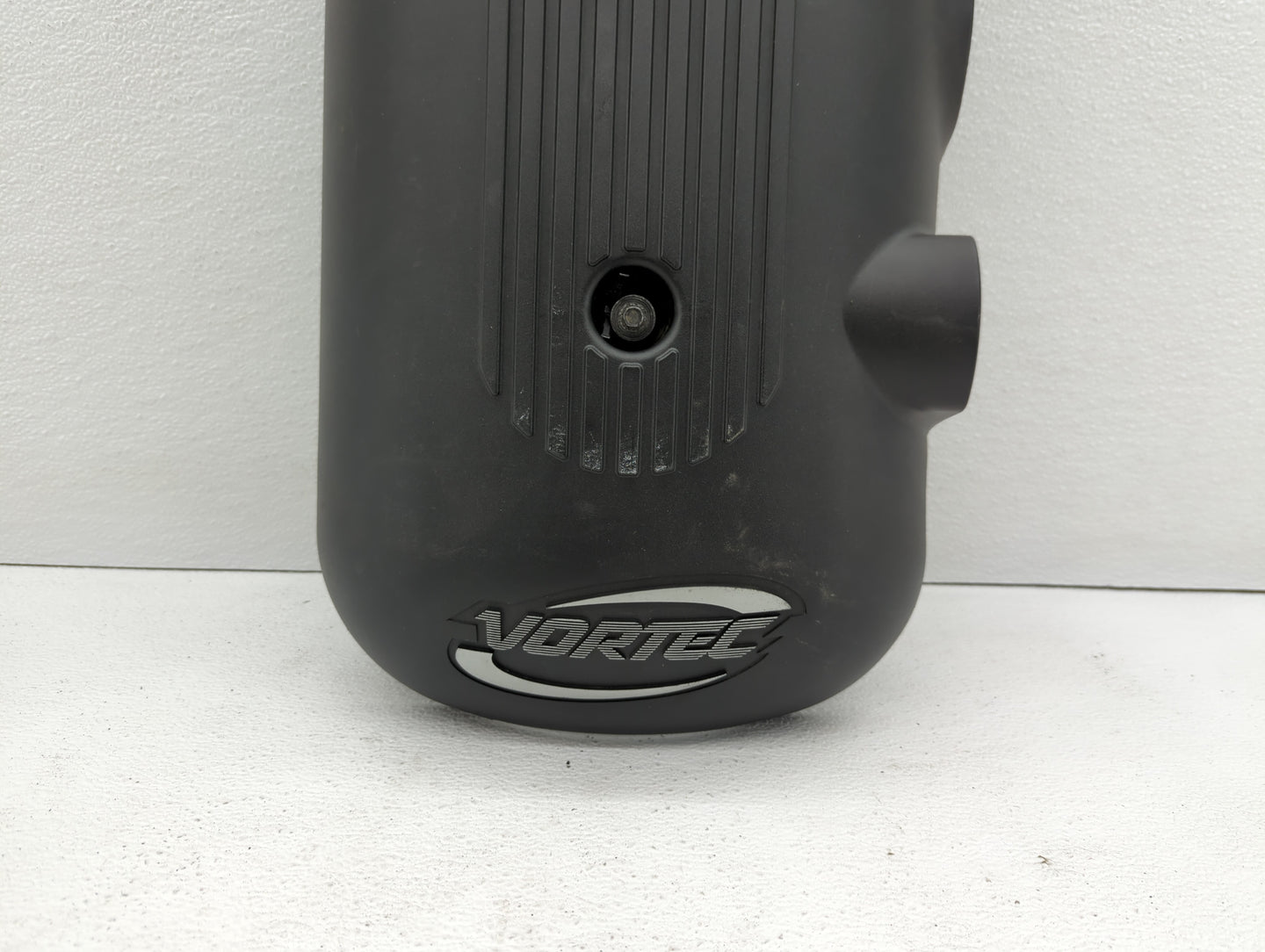 2003 Chevrolet Suburban 1500 Engine Cover - Oemusedautoparts1.com