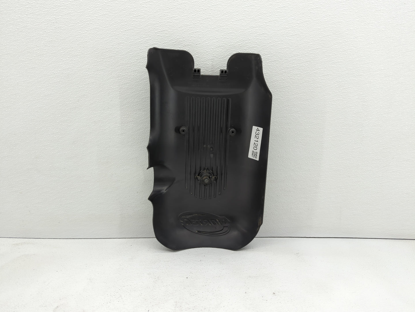 2003 Chevrolet Suburban 1500 Engine Cover - Oemusedautoparts1.com